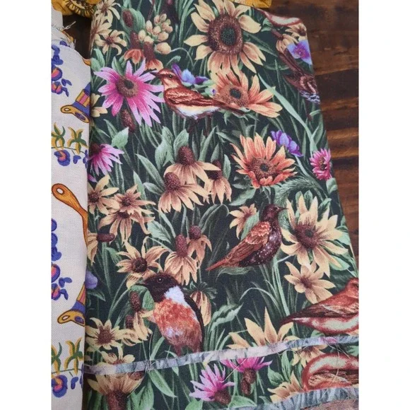 Lot of Fabric, Garden & Farm Theme, Multicolor, 2lb‎ 7oz - Picture 4 of 6
